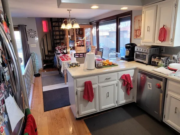 $549,000 | 7432 West Gregory Street, Chicago, IL 60656