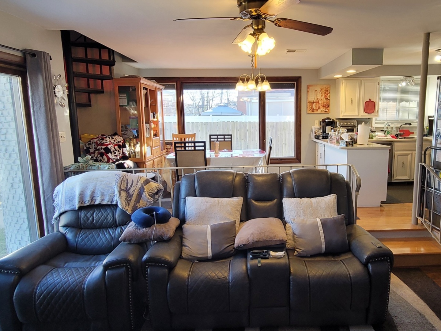 7432 West Gregory Street Chicago, IL 60656 - Photo 12 of 42 a living room with furniture kitchen area and a large window