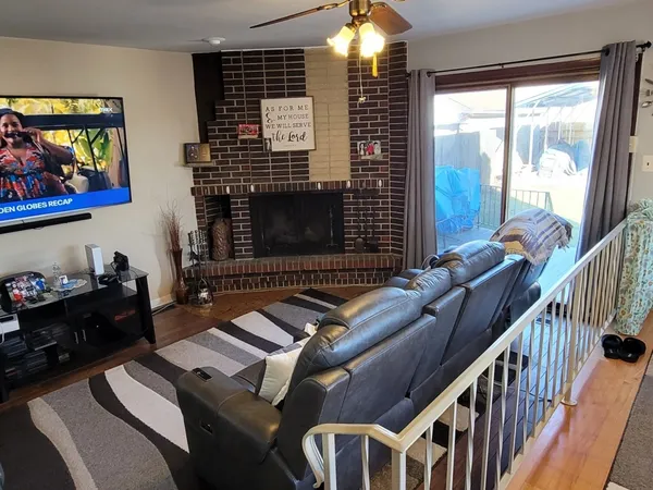 $549,000 | 7432 West Gregory Street, Chicago, IL 60656