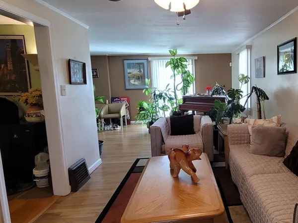 $549,000 | 7432 West Gregory Street, Chicago, IL 60656