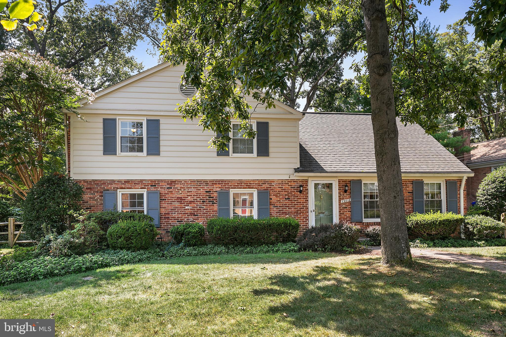 12018 Smoketree Road Potomac, MD 20854 - Photo 1 of 31 Exterior Front