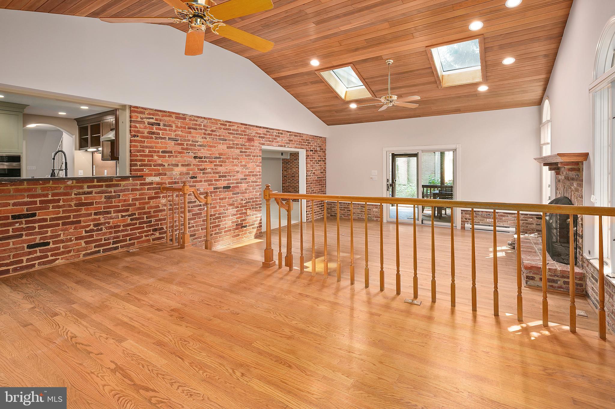 12018 Smoketree Road Potomac, MD 20854 - Photo 13 of 31 Great Room