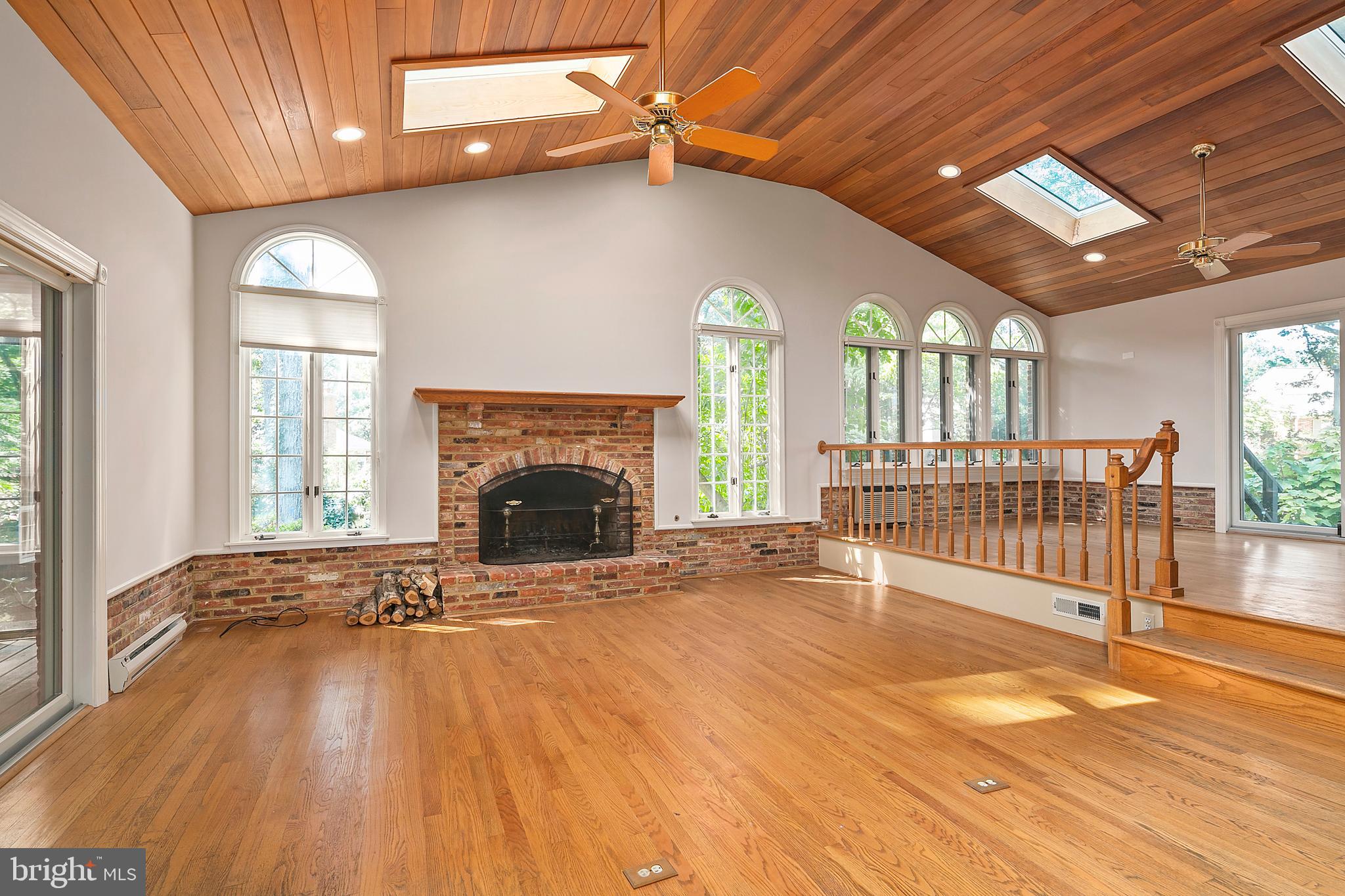 12018 Smoketree Road Potomac, MD 20854 - Photo 14 of 31 Great Room