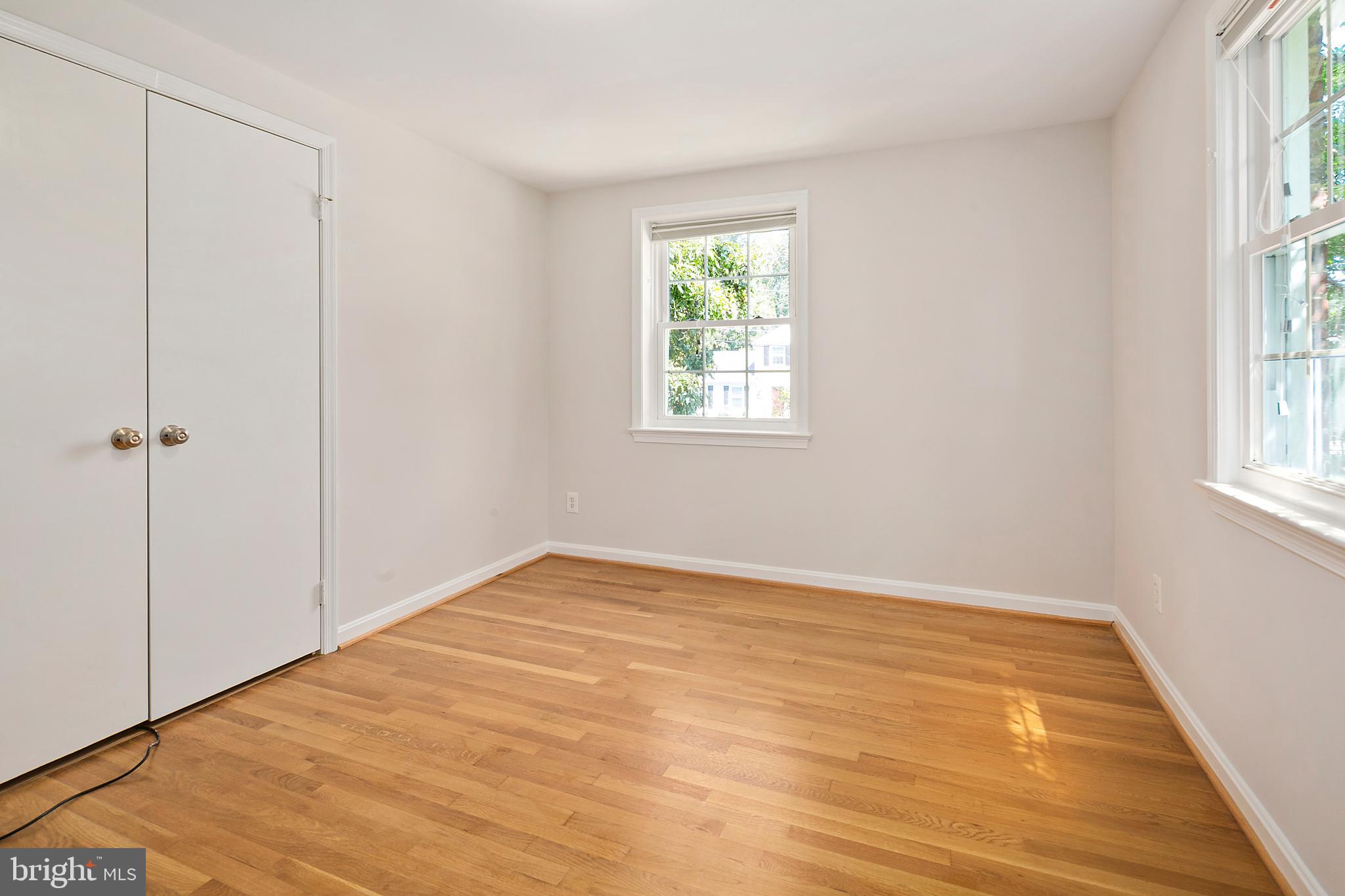12018 Smoketree Road Potomac, MD 20854 - Photo 25 of 31 Bedroom