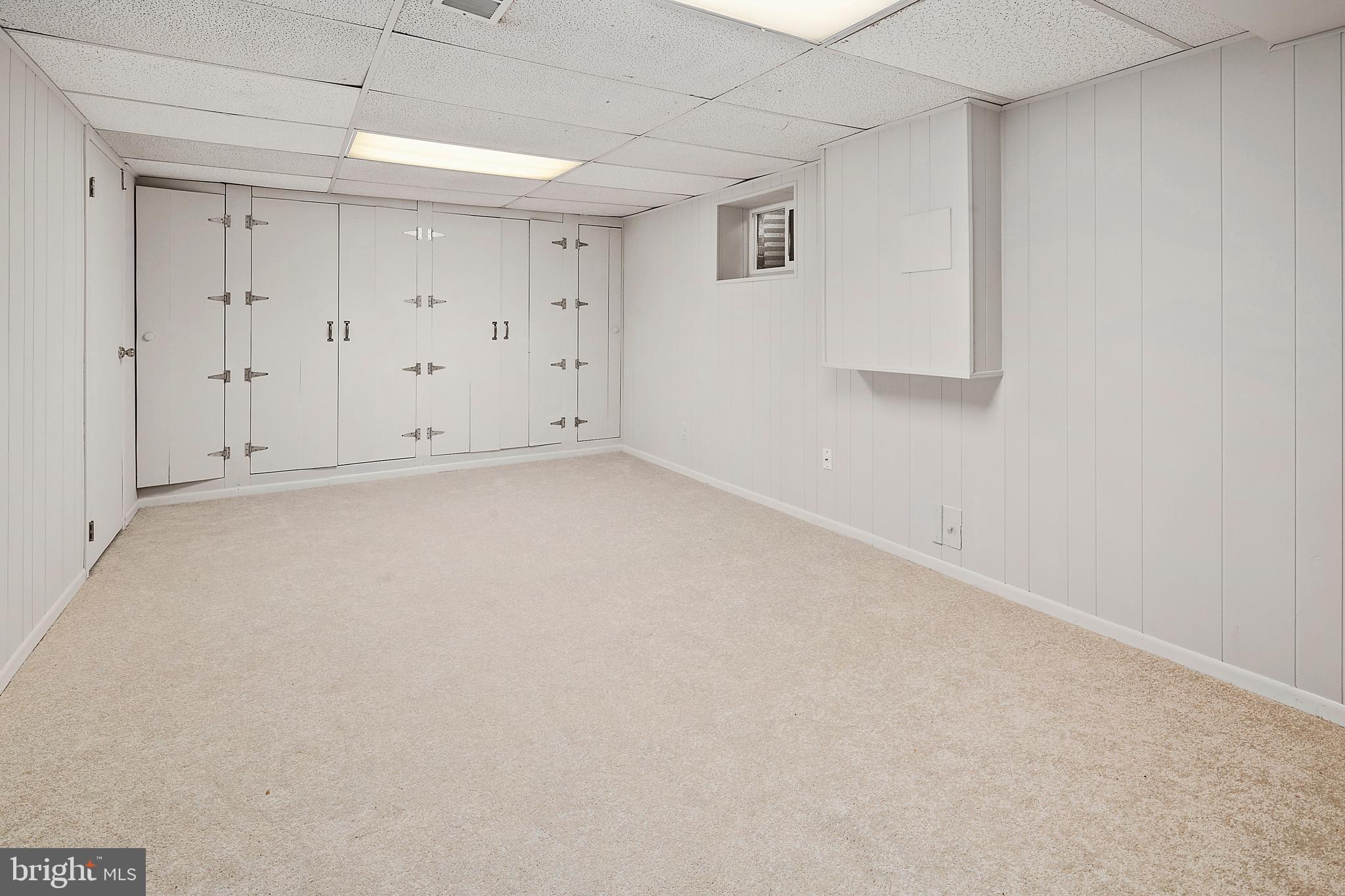 12018 Smoketree Road Potomac, MD 20854 - Photo 27 of 31 Lower Level Rec Room