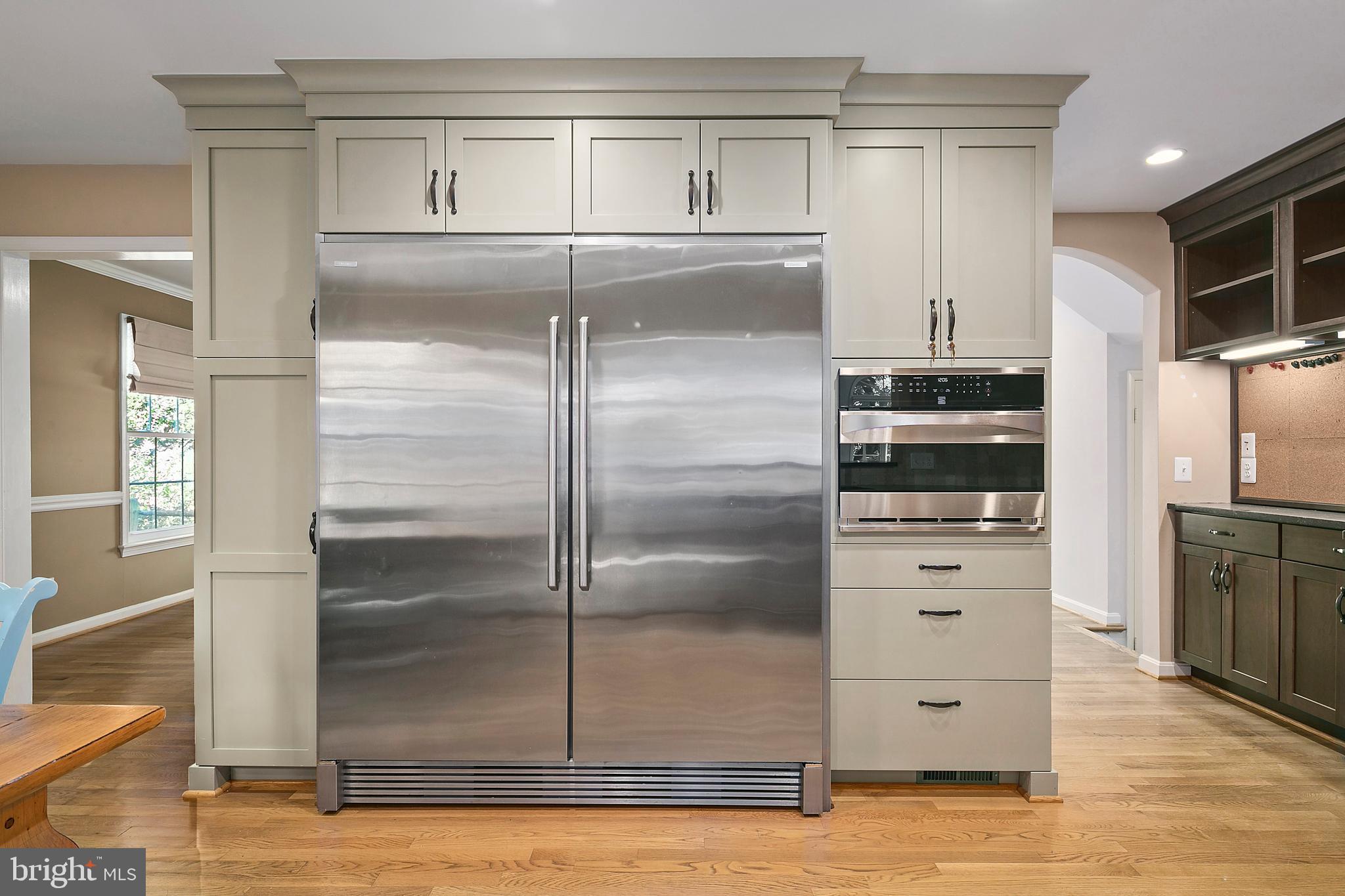 12018 Smoketree Road Potomac, MD 20854 - Photo 7 of 31 Gourmet Kitchen