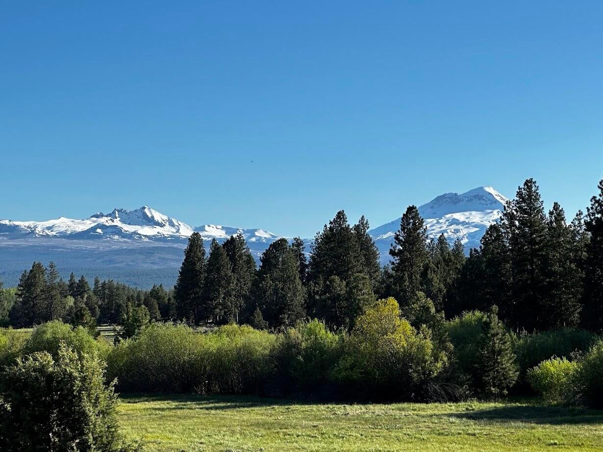Cascade mountain views are unparalleled.