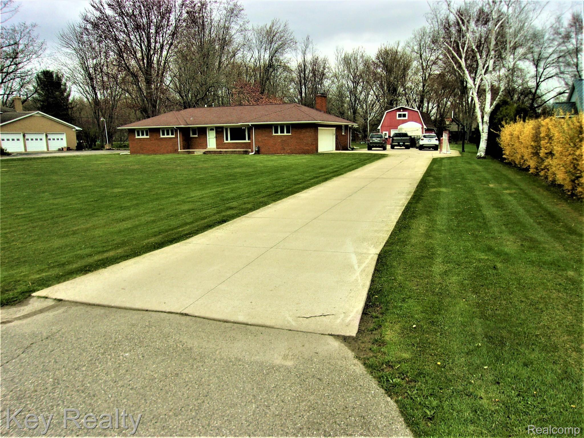19131 Hannan Road New Boston, MI 48164 - Photo 2 of 57 244_3268 (3).JPG