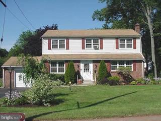 617 Manchester Road Norristown, PA 19403 - Photo 1 of 6 Gallery Image 1