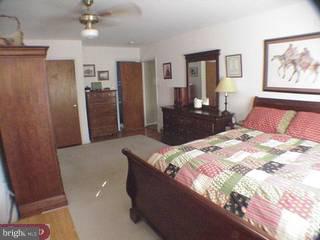 617 Manchester Road Norristown, PA 19403 - Photo 5 of 6 Gallery Image 5