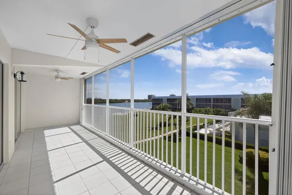 $593,000 | 100 Waterway Road, Unit A304, Tequesta, FL 33469