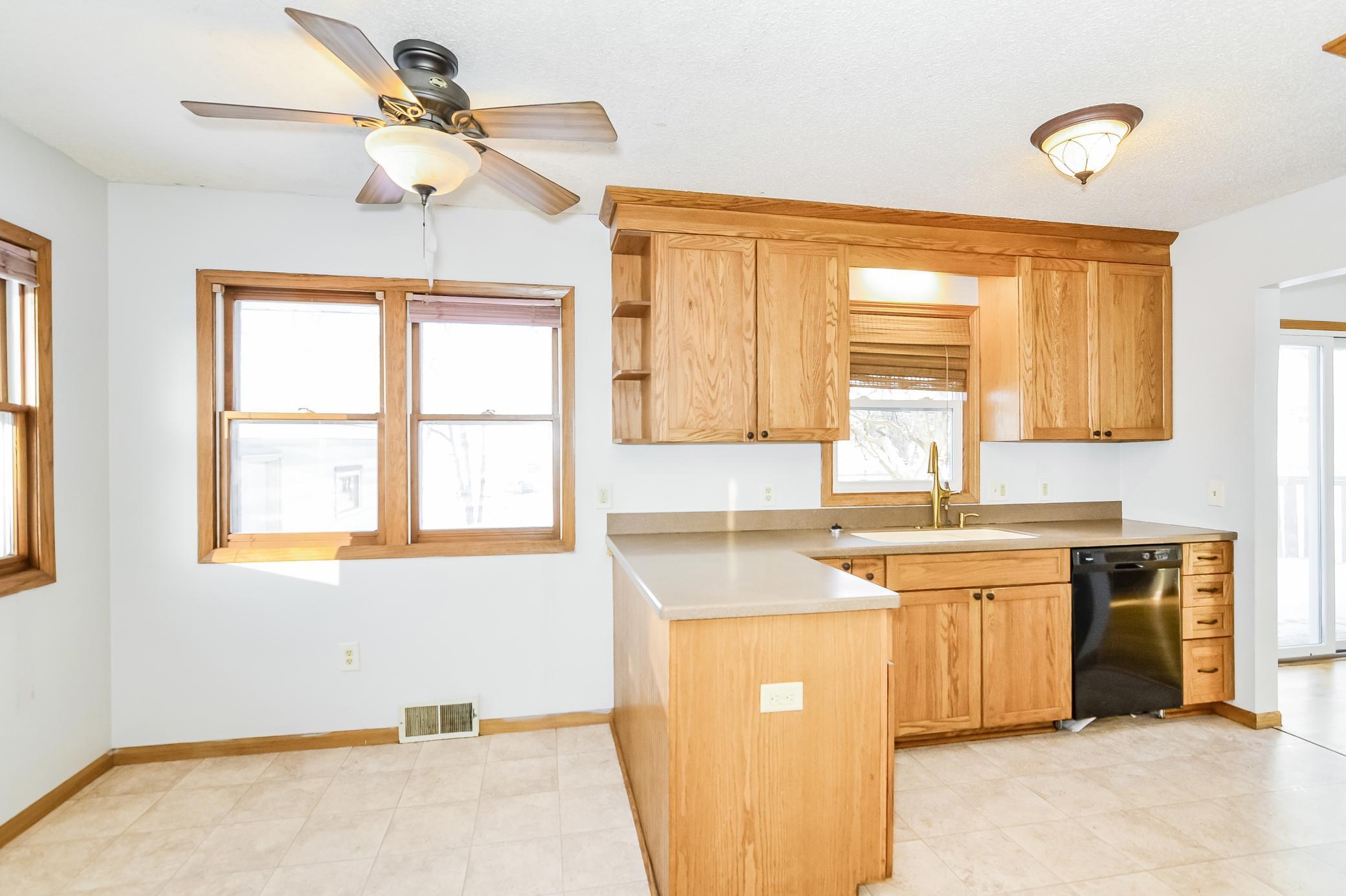 8324 14th Avenue South Bloomington, MN 55425 - Photo 5 of 13