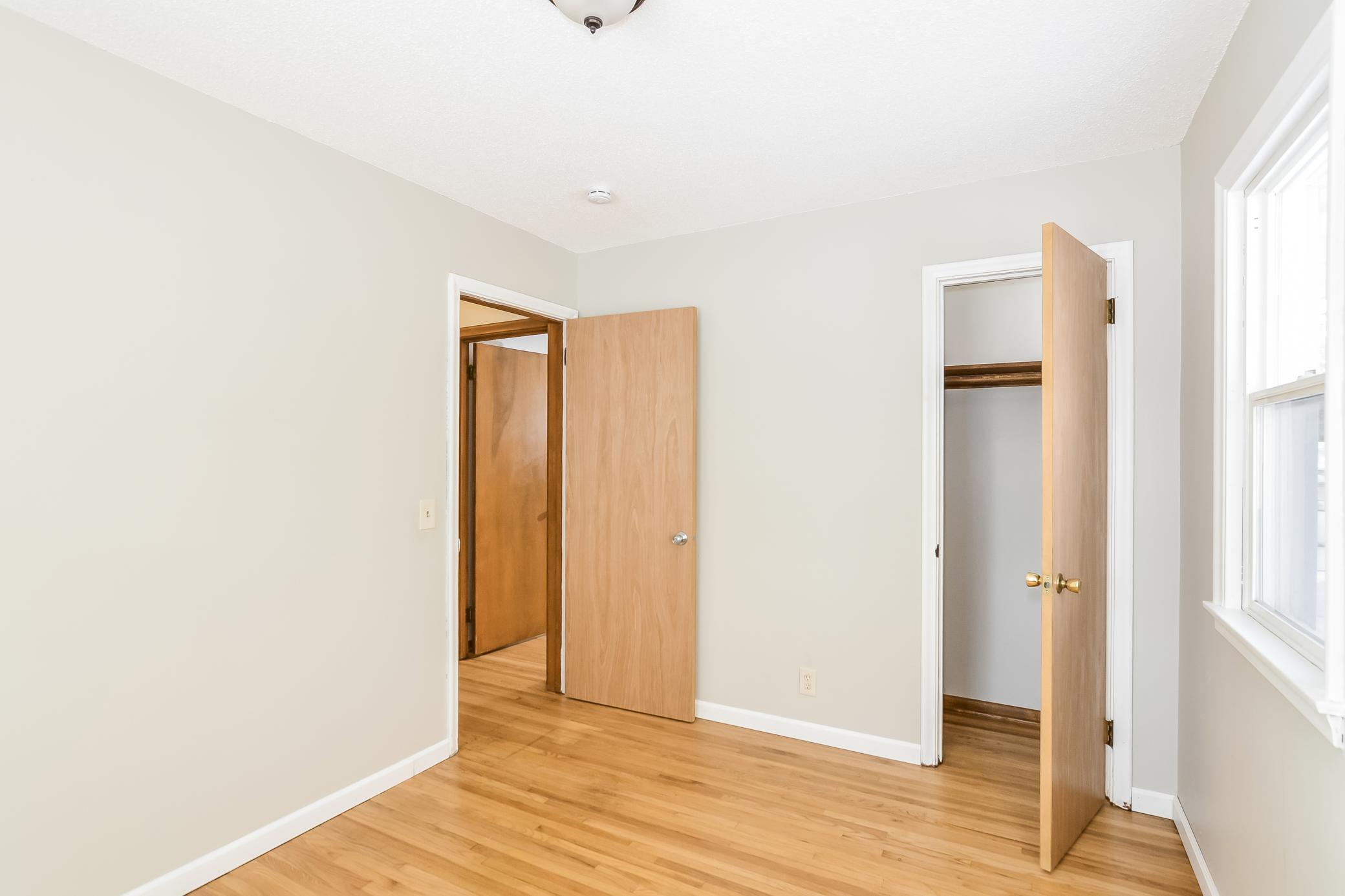 8324 14th Avenue South Bloomington, MN 55425 - Photo 9 of 13