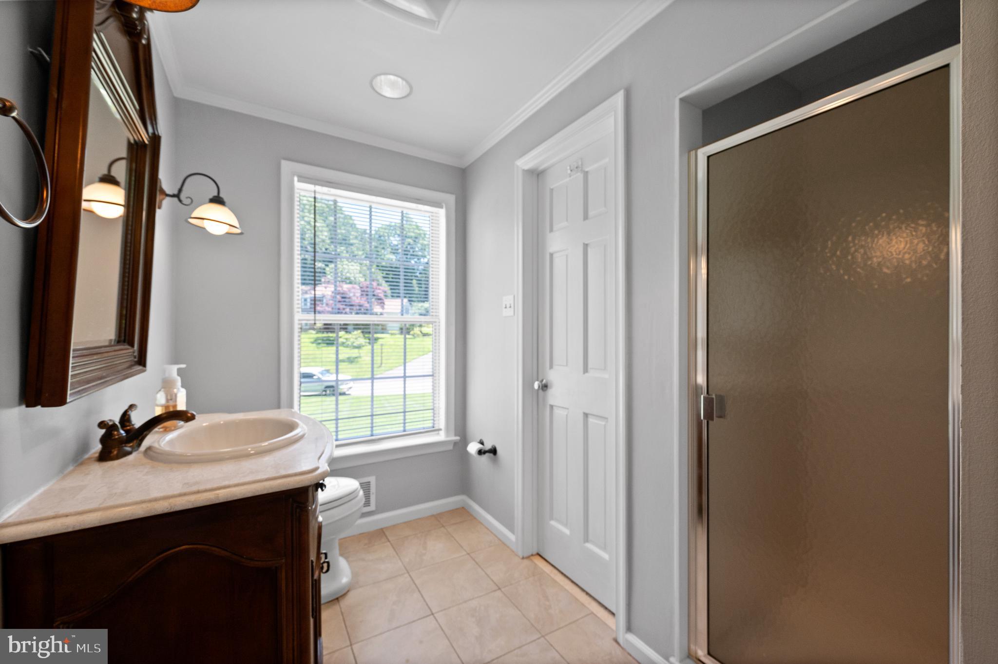 507 Timber Lane Devon, PA 19333 - Photo 18 of 38 1st Fl Full Bath