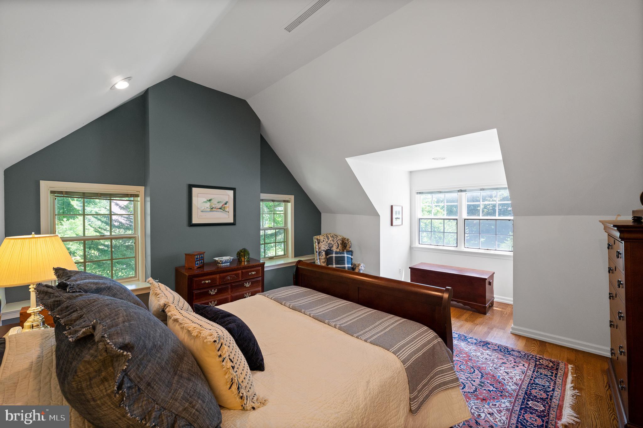 507 Timber Lane Devon, PA 19333 - Photo 20 of 38 Primary Bedroom