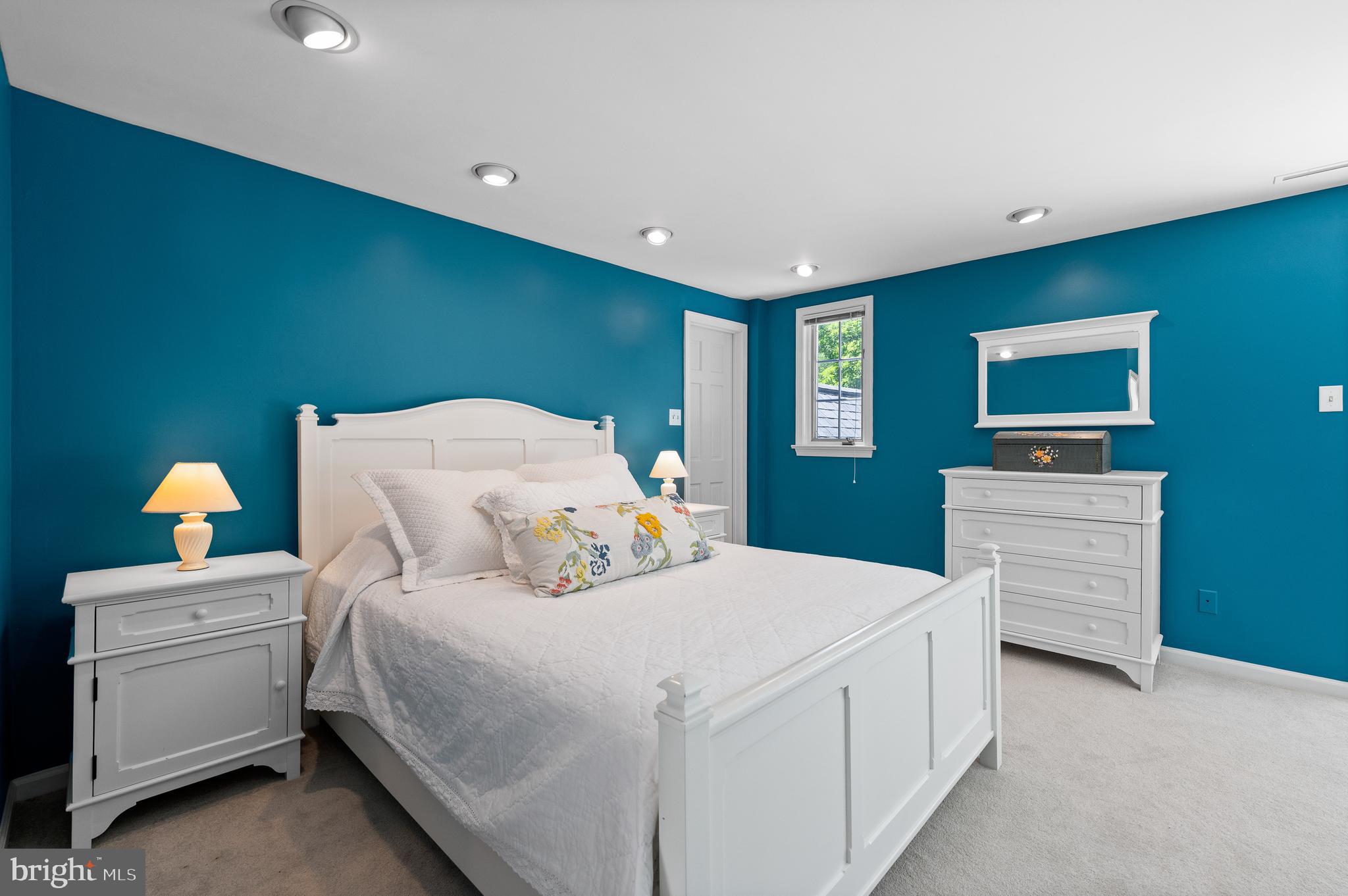 507 Timber Lane Devon, PA 19333 - Photo 25 of 38 2nd Floor Bedroom
