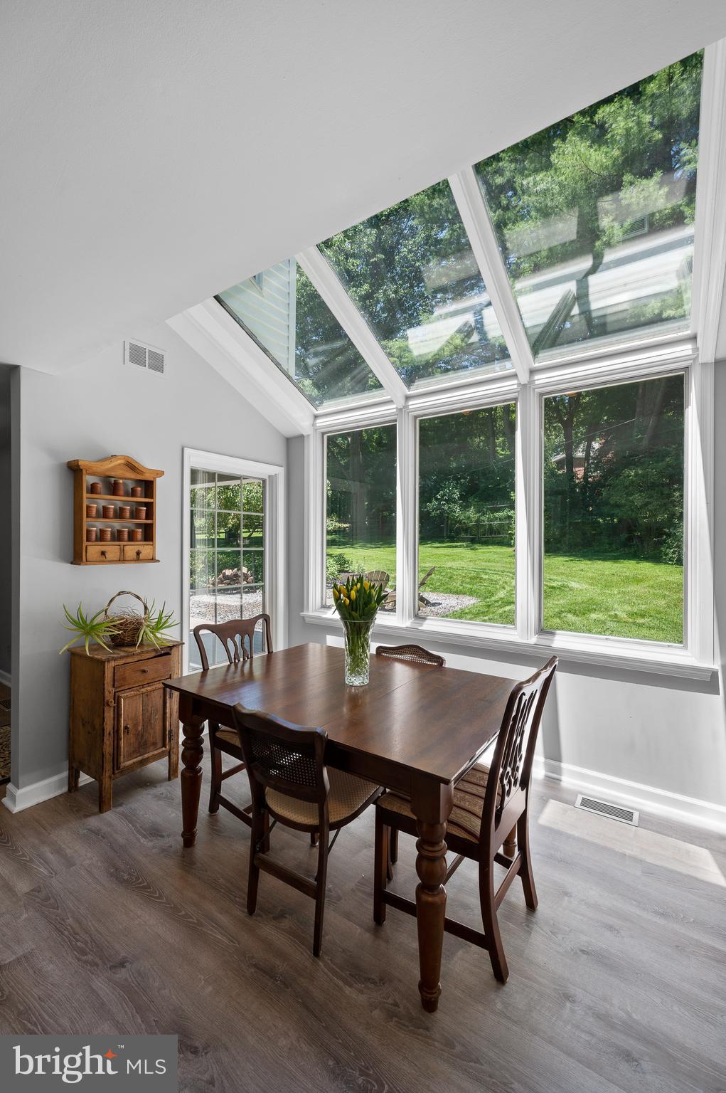 507 Timber Lane Devon, PA 19333 - Photo 9 of 38 Sun Lit Breakfast Room