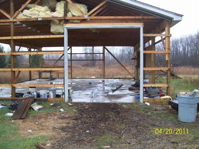 8455 Schrepfer Road Howell, MI 48855 - Photo 8 of 8 4-20-11 036