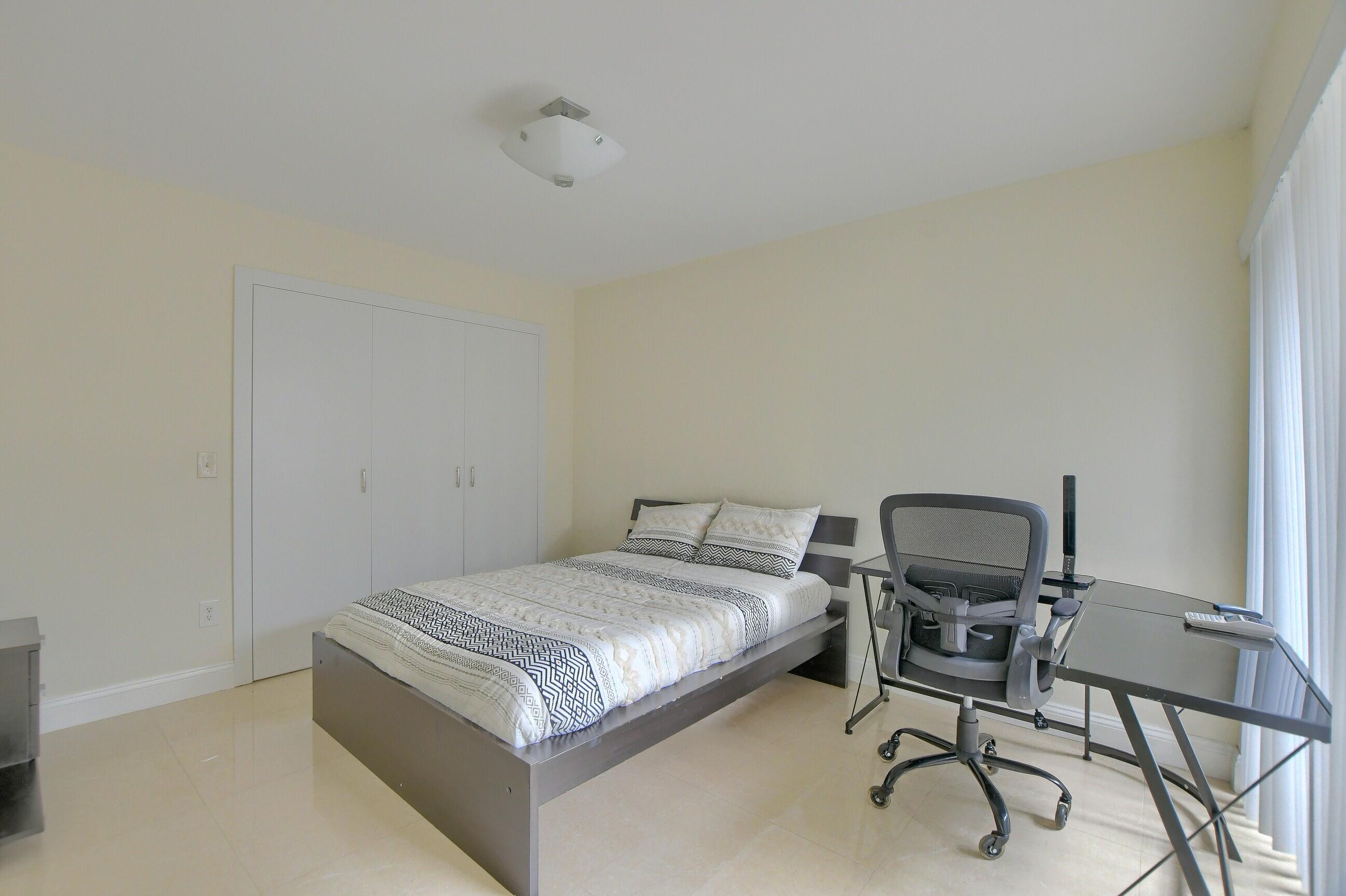 9103 Southwest 20th Street, Unit D Boca Raton, FL 33428 - Photo 20 of 53 35_ebf_2145-hdr(5)