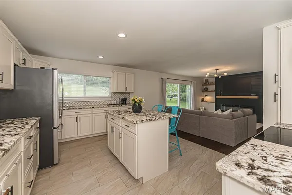$399,900 | 12380 Harundale Court, St. Louis, MO 63146