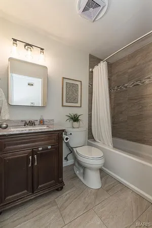 $399,900 | 12380 Harundale Court, St. Louis, MO 63146