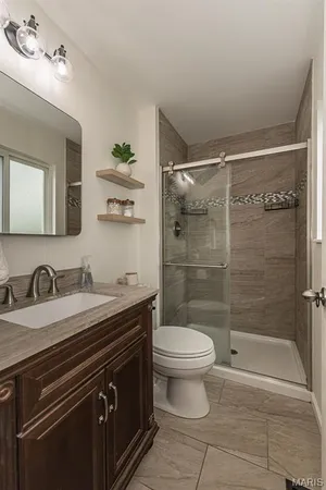 $399,900 | 12380 Harundale Court, St. Louis, MO 63146