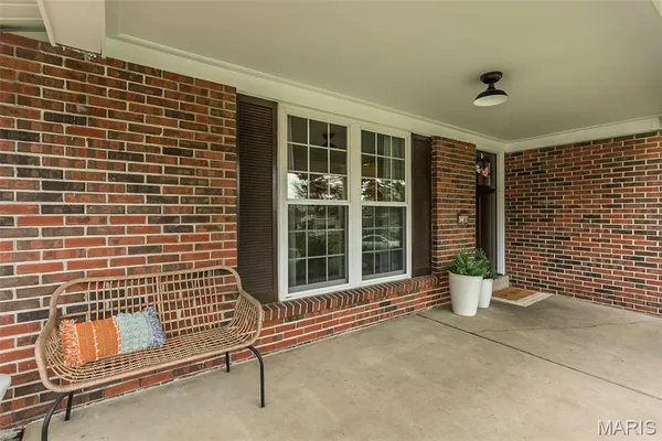 $399,900 | 12380 Harundale Court, St. Louis, MO 63146