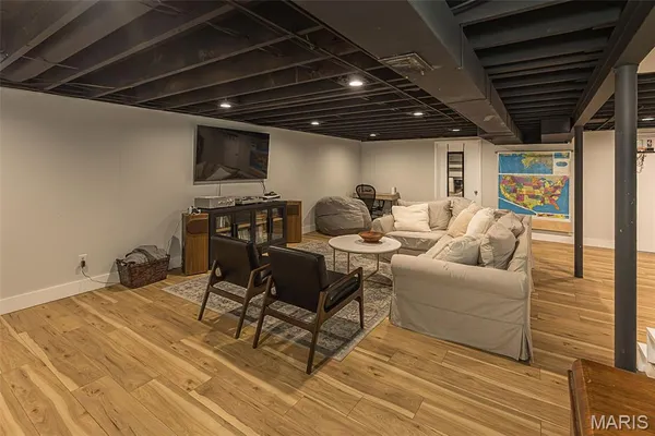$399,900 | 12380 Harundale Court, St. Louis, MO 63146