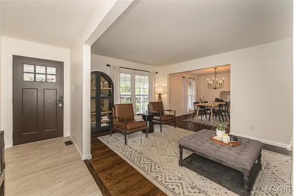 $399,900 | 12380 Harundale Court, St. Louis, MO 63146