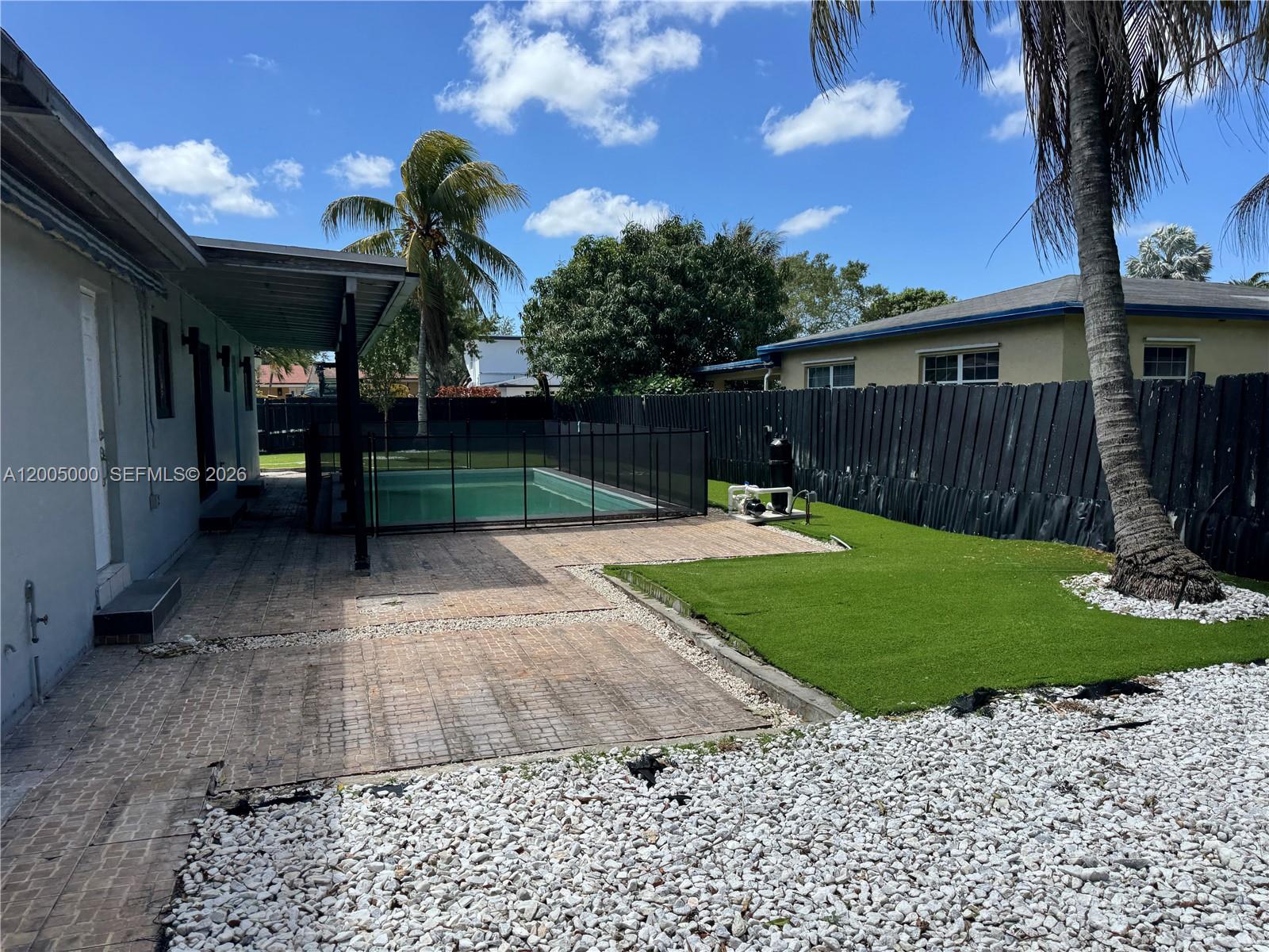 6901 Southwest 10th Court Pembroke Pines, FL 33023 - Photo 15 of 18