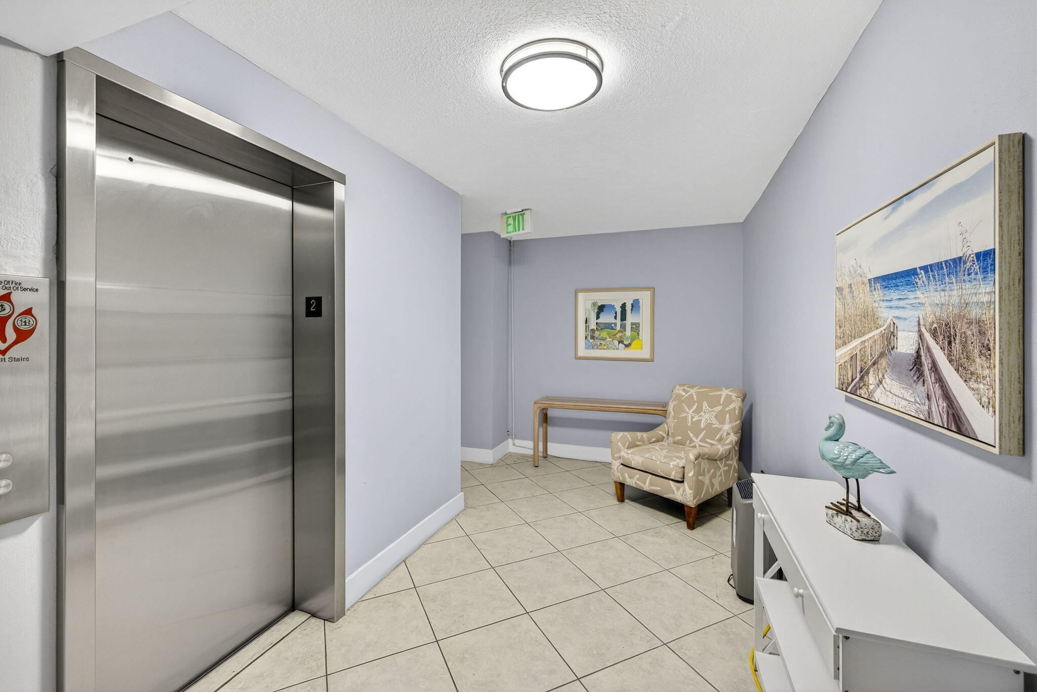 900 Northeast Spanish River Boulevard, Unit 2W Boca Raton, FL 33431 - Photo 29 of 47 Hallway