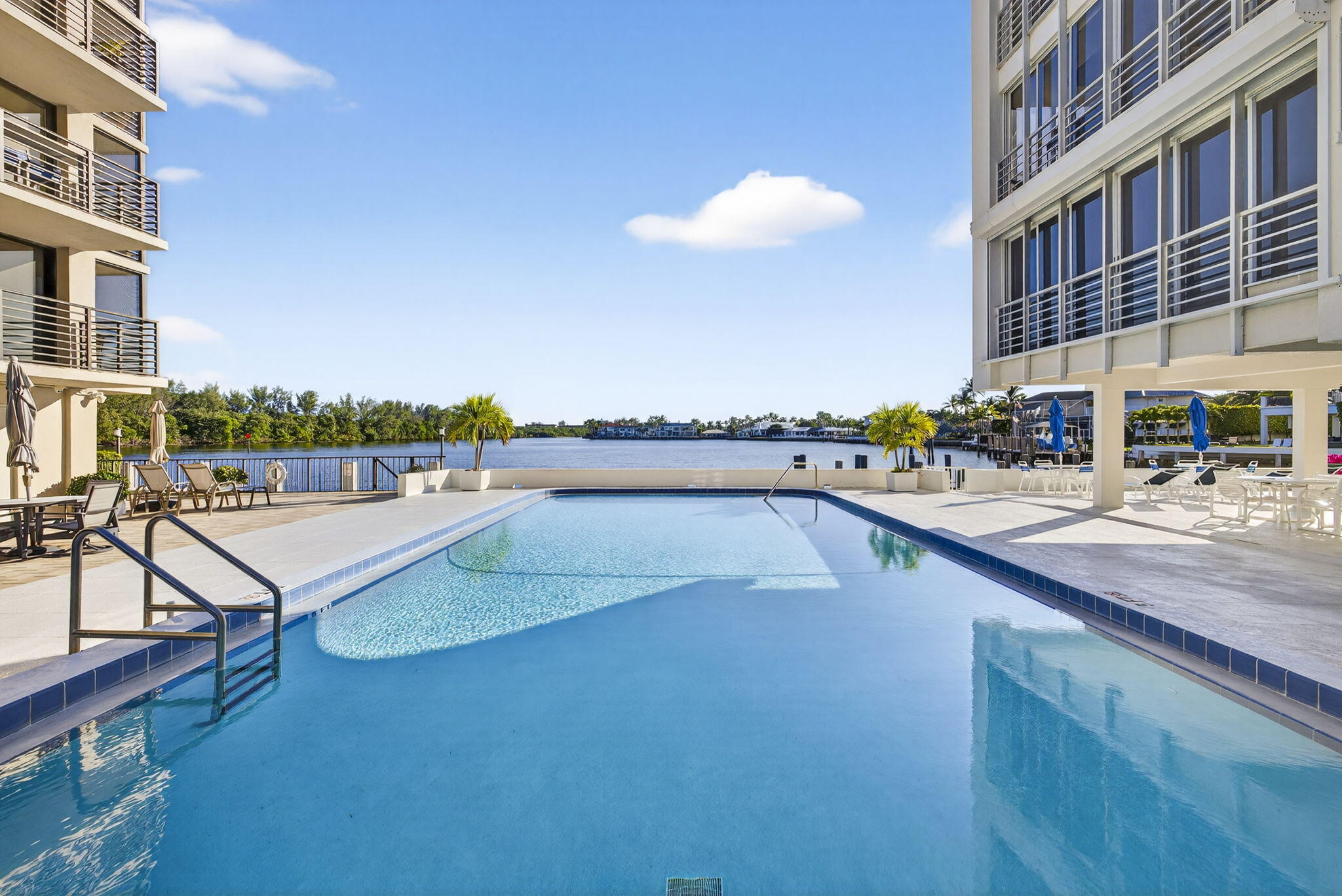 900 Northeast Spanish River Boulevard, Unit 2W Boca Raton, FL 33431 - Photo 31 of 47 43-web-or-mls-3W7A4645