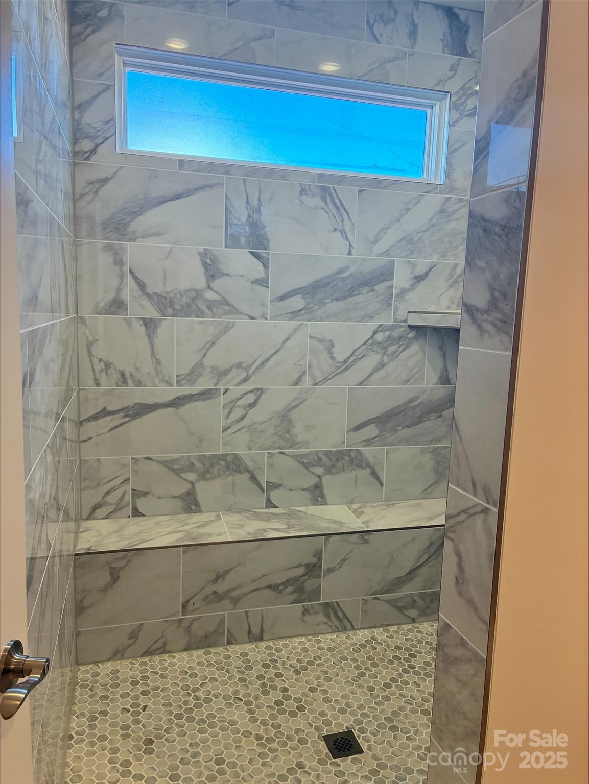 3027 Five Creek Road Charlotte, NC 28213 - Photo 9 of 17 a bathroom with a shower