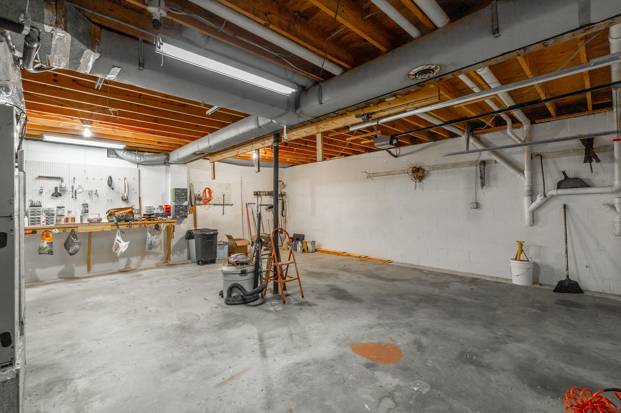 2079 No Pone Road Northwest Georgetown, TN 37336 - Photo 62 of 141 Garage