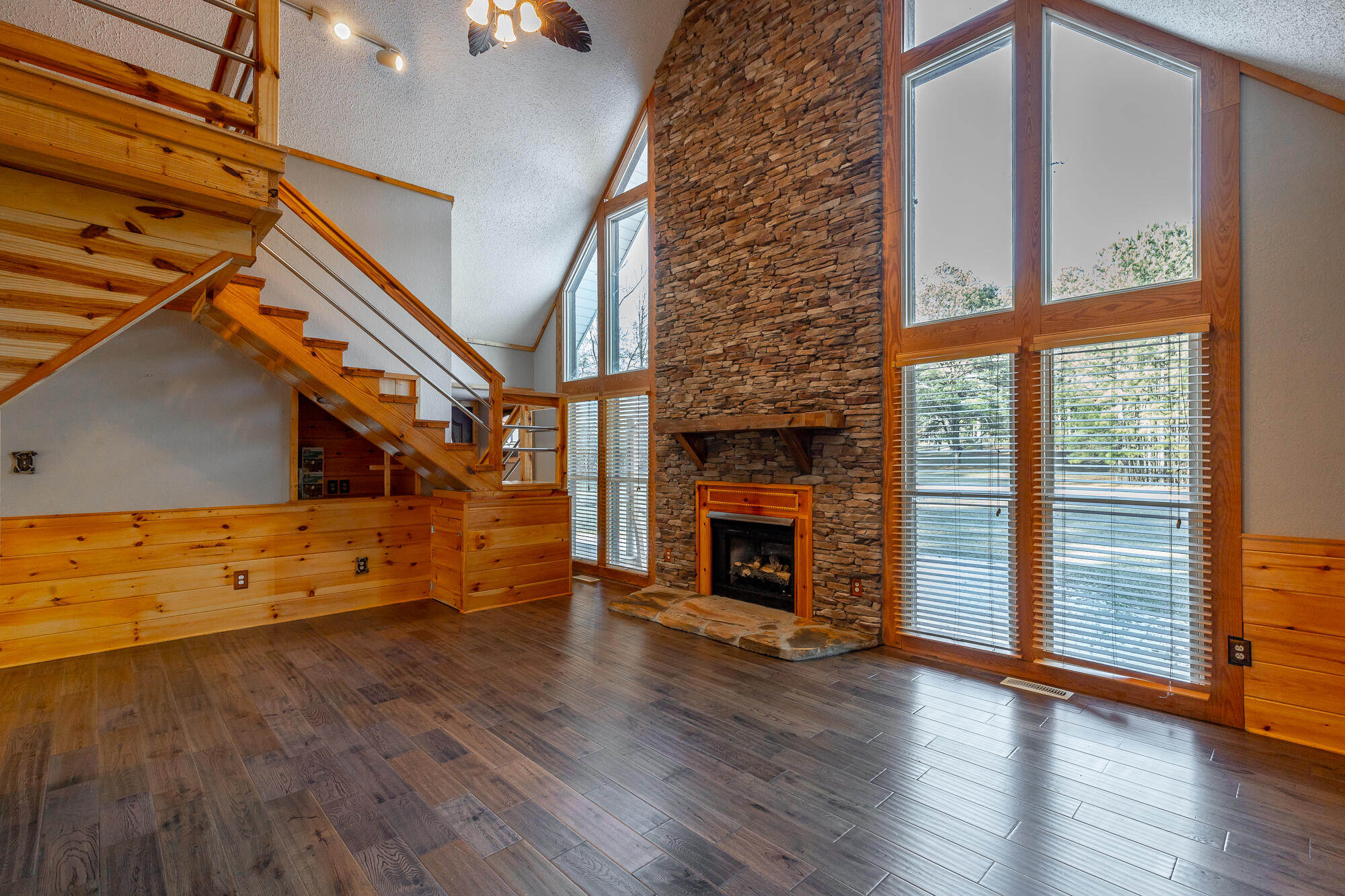 2079 No Pone Road Northwest Georgetown, TN 37336 - Photo 9 of 141 Living Room