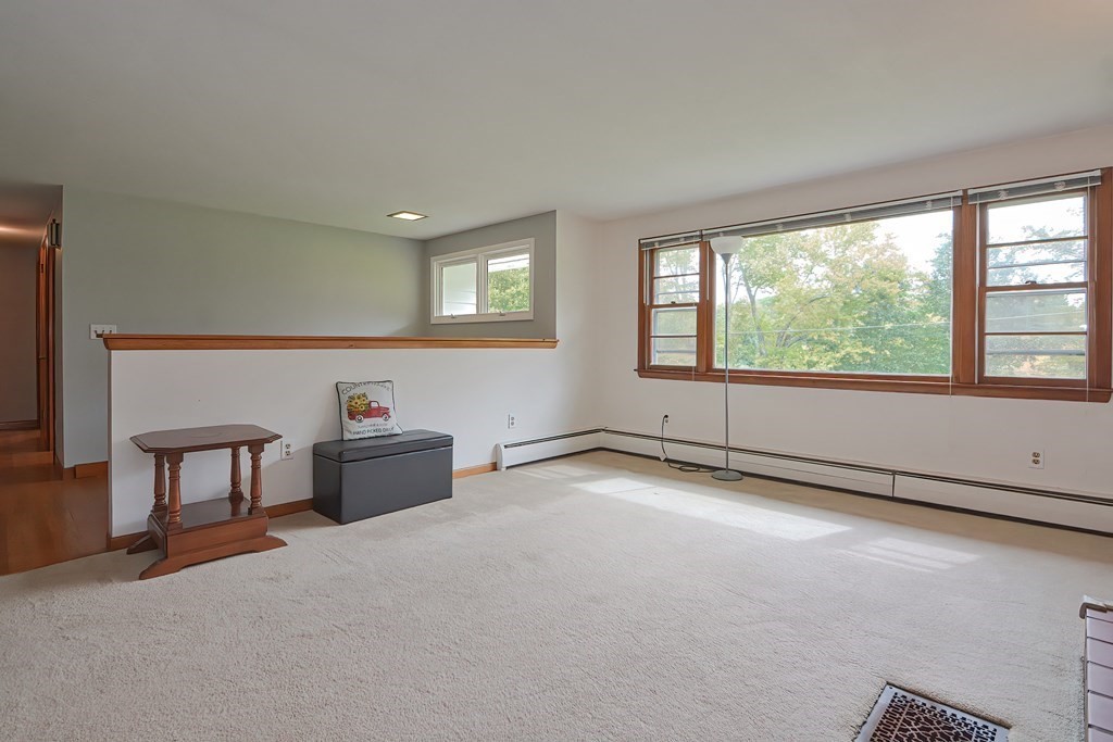 8 Brickyard Road North Brookfield, MA 01535 - Photo 8 of 37 Gallery Image 8