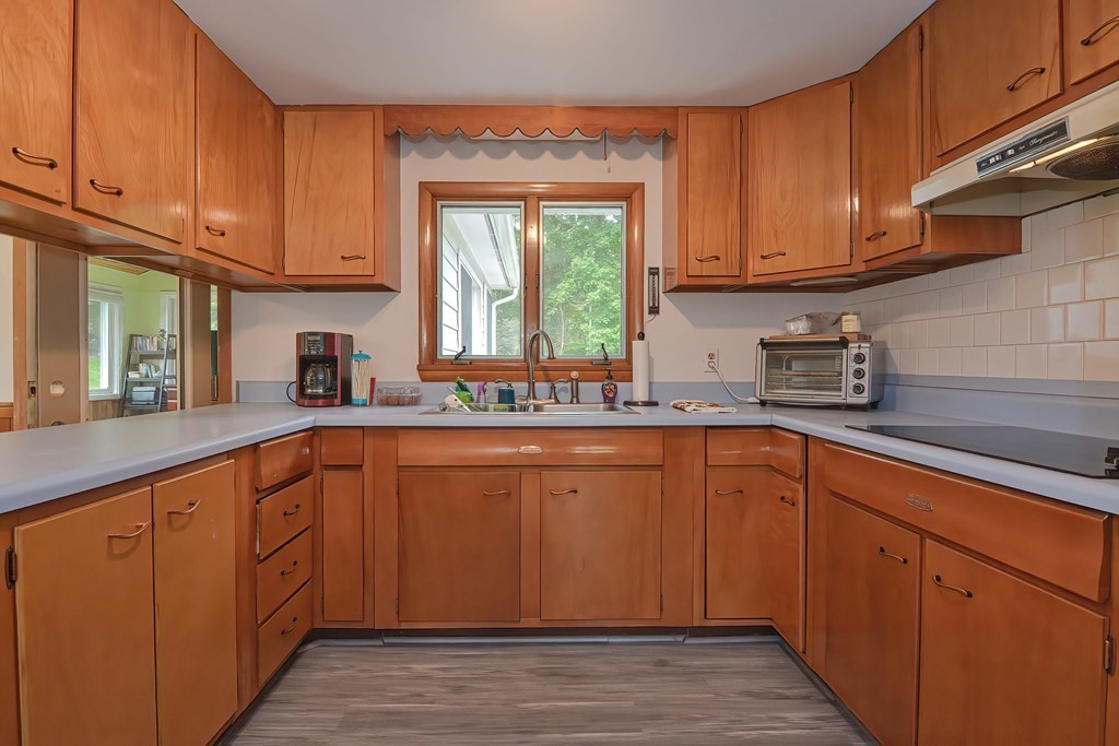 8 Brickyard Road North Brookfield, MA 01535 - Photo 9 of 37 Gallery Image 9