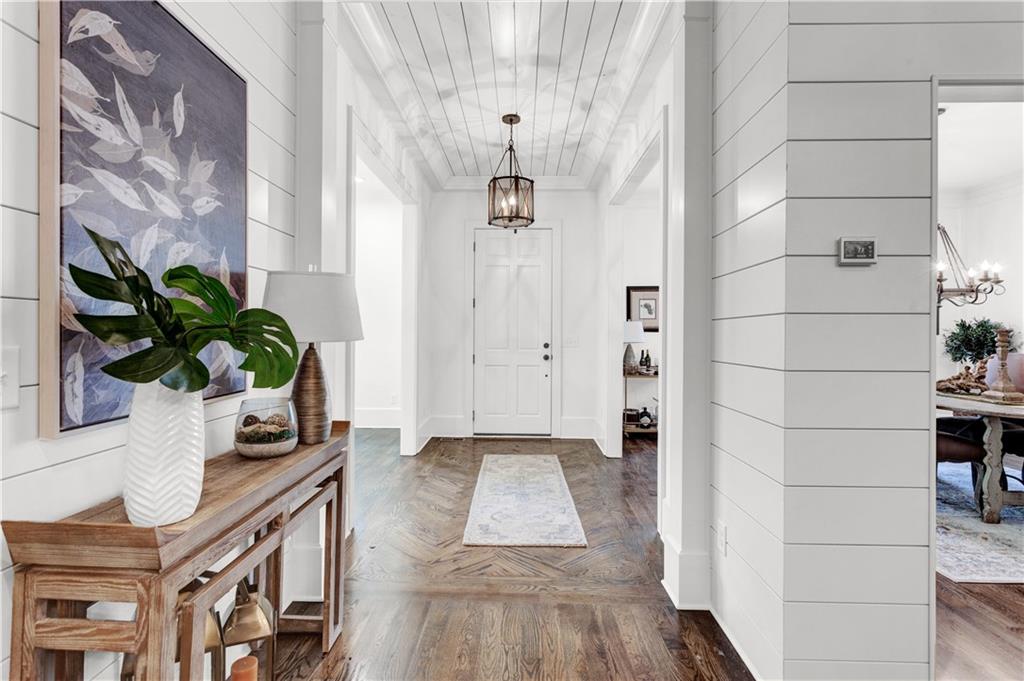 3081 Rhodenhaven Drive Northwest Atlanta, GA 30327 - Photo 23 of 57