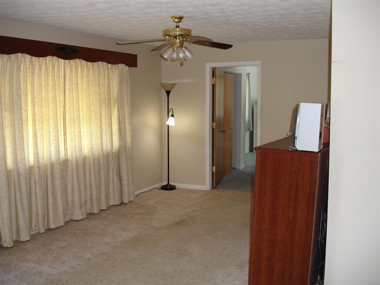 6944 Addie Road Spencer, IN 47460 - Photo 8 of 15
