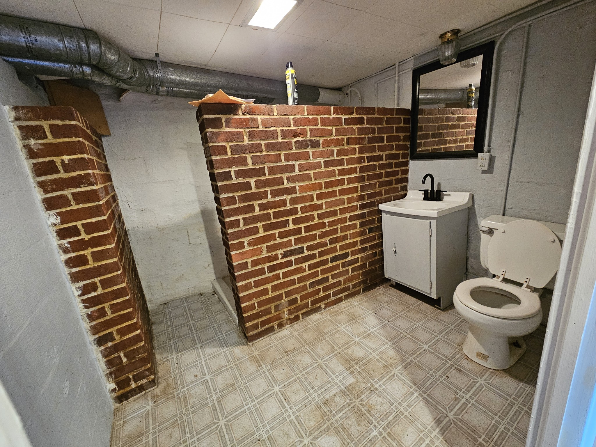 205 Fite Avenue West Carthage, TN 37030 - Photo 54 of 55 a bathroom with a sink toilet and shower