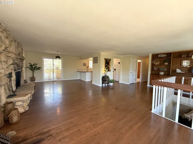 $349,000 | 2071 Northwest Motah Drive, Roseburg, OR 97471