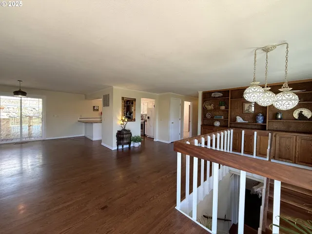 $349,000 | 2071 Northwest Motah Drive, Roseburg, OR 97471