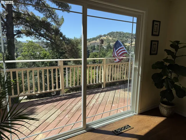 $349,000 | 2071 Northwest Motah Drive, Roseburg, OR 97471