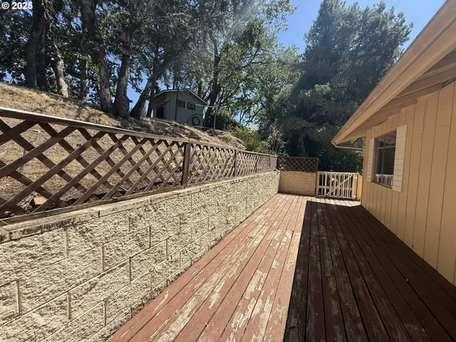 $349,000 | 2071 Northwest Motah Drive, Roseburg, OR 97471