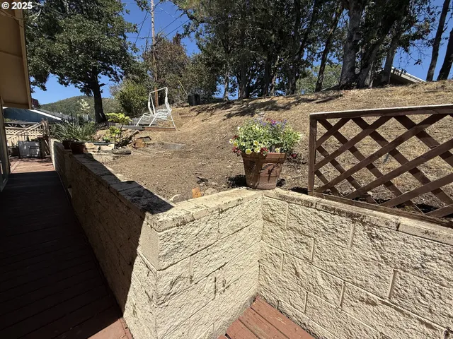 $349,000 | 2071 Northwest Motah Drive, Roseburg, OR 97471