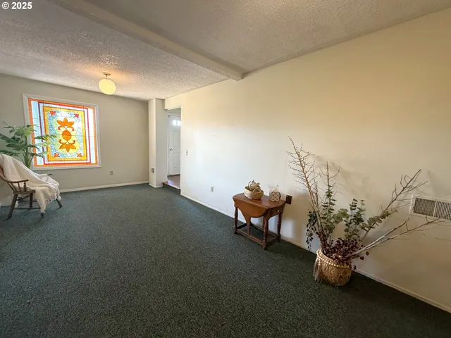 $349,000 | 2071 Northwest Motah Drive, Roseburg, OR 97471