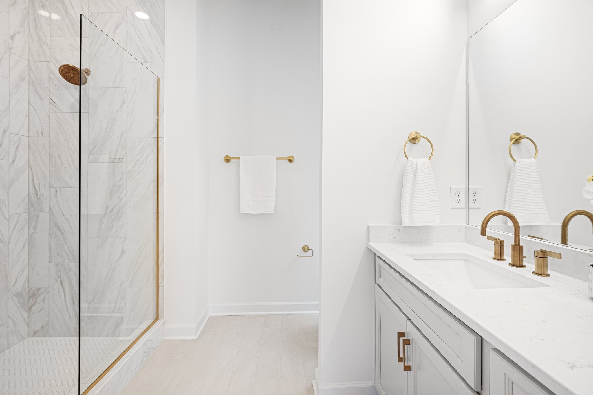 363 B Wellows Chase Spring Hill, TN 37174 - Photo 15 of 21 a bathroom with a sink and mirror