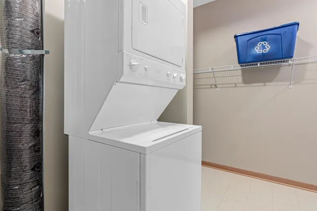 $275,000 | 2566 Ellis Avenue, Unit 103, St. Paul, MN 55114