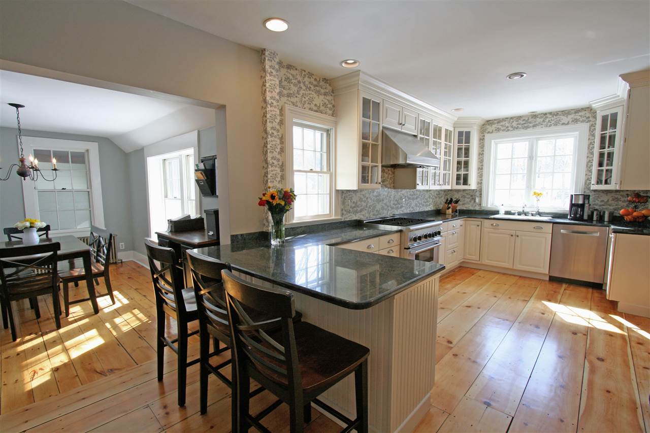 4 Foundry Street Amherst, NH 03031 - Photo 9 of 33 Gallery Image 9