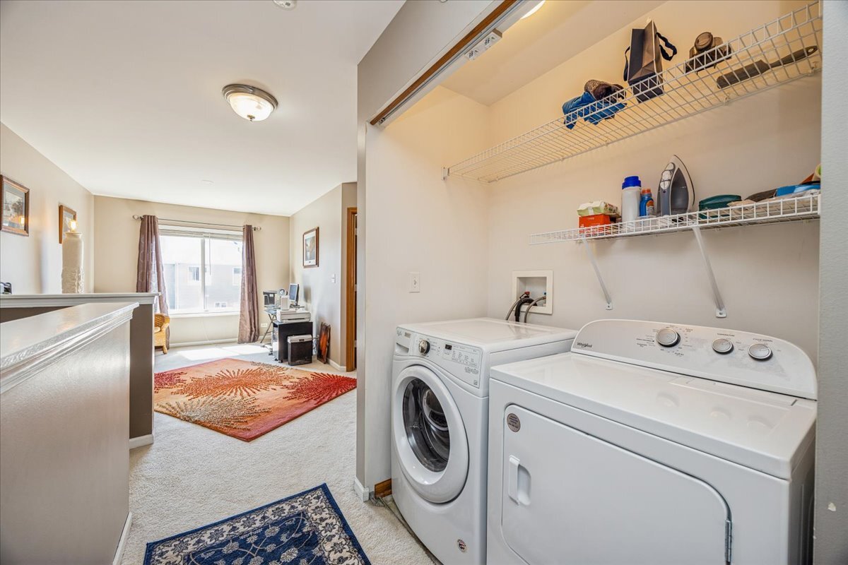 558 Lincoln Station Drive, Unit 558 Oswego, IL 60543 - Photo 15 of 18